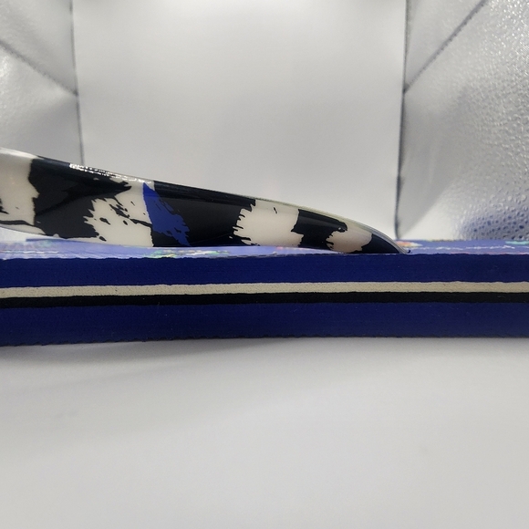 Vera Bradley Women's Size Med. 7/8 Blue Mini Tody Birds - Picture 3 of 4